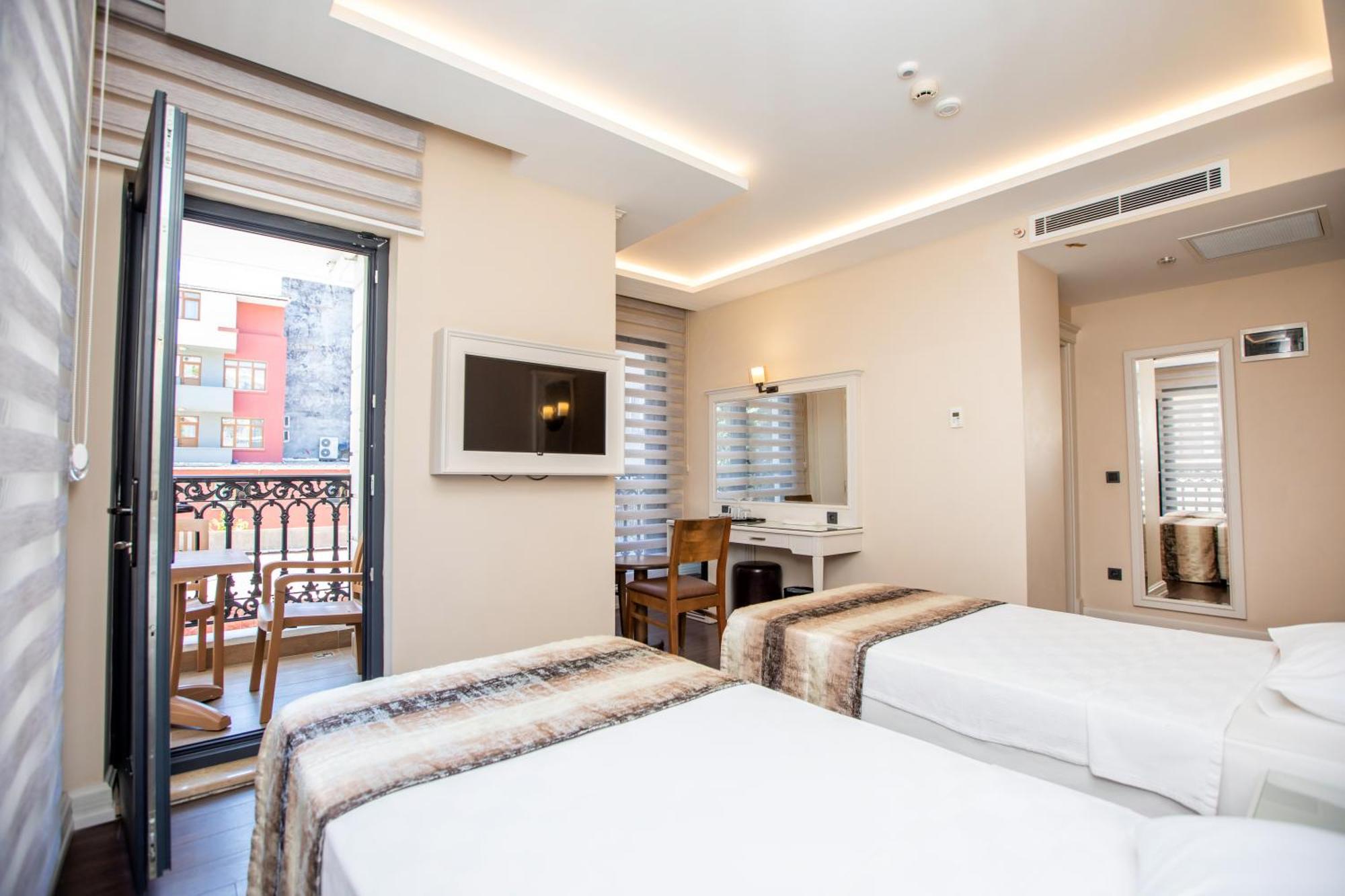Opatija Hotel Istanboel Buitenkant foto
